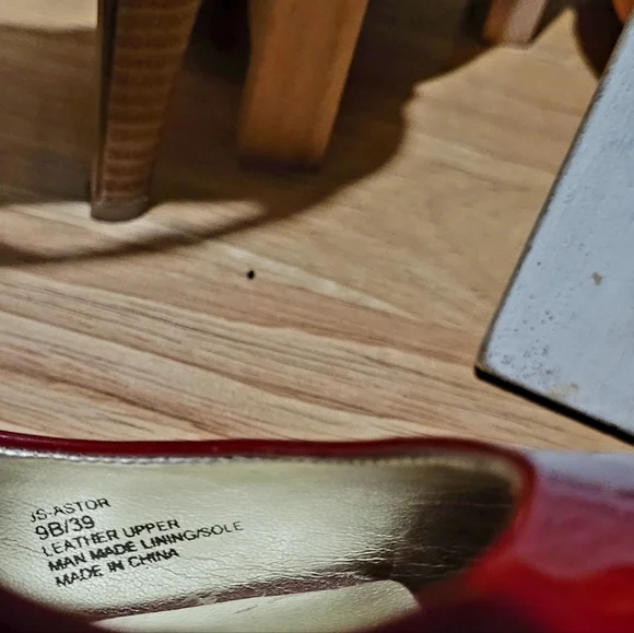 Jessica Simpson Red and Gold Heels - Picture 2 of 9